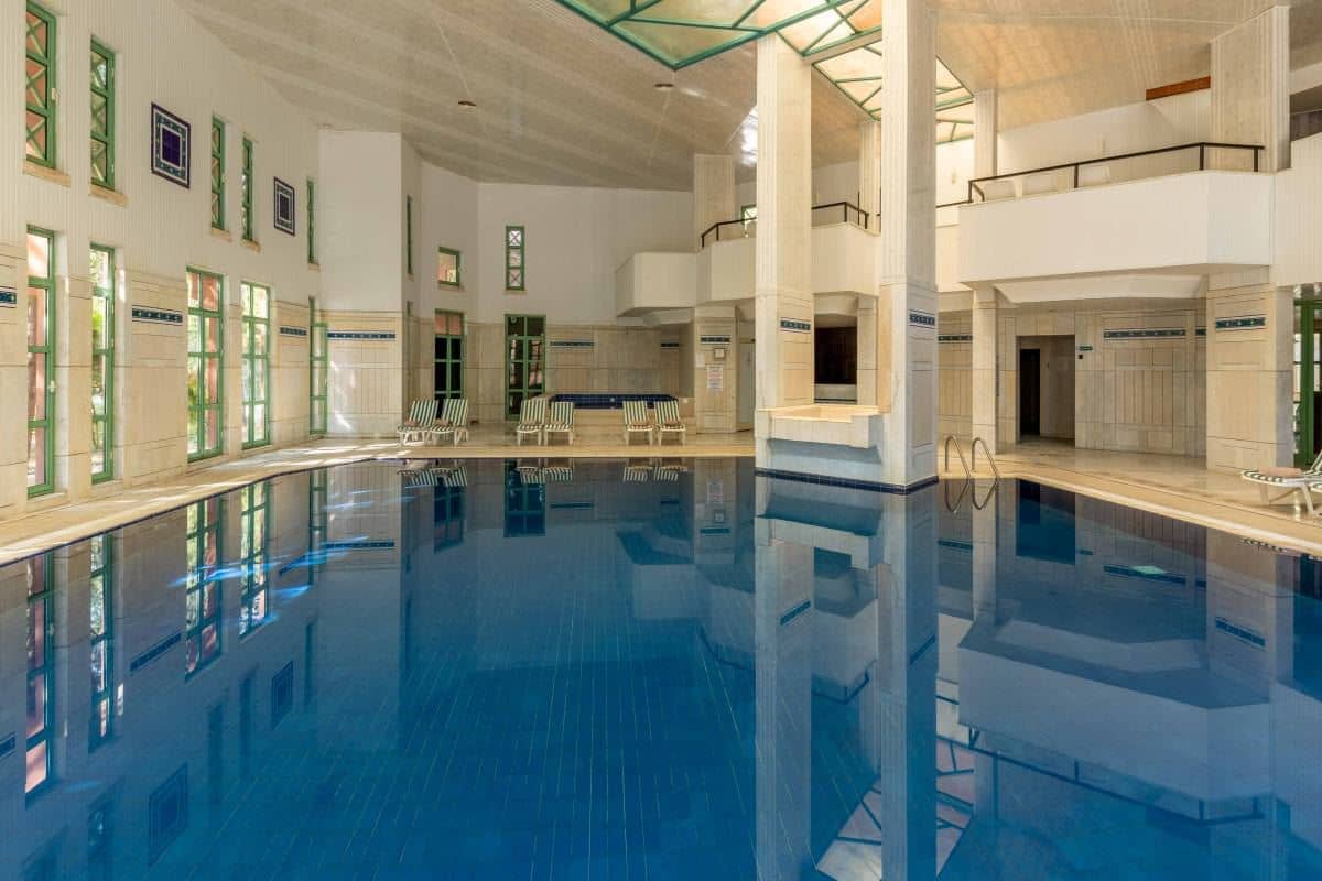 pools-indoor-pool