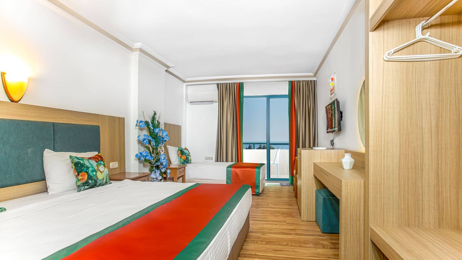 rooms-large-room