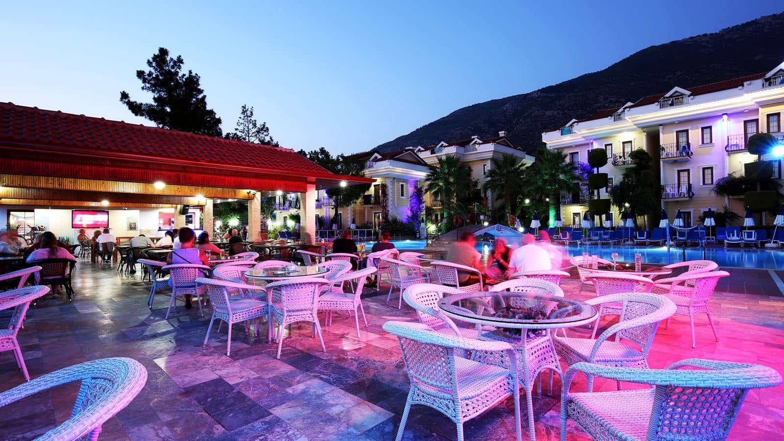 bars-havuz-bar