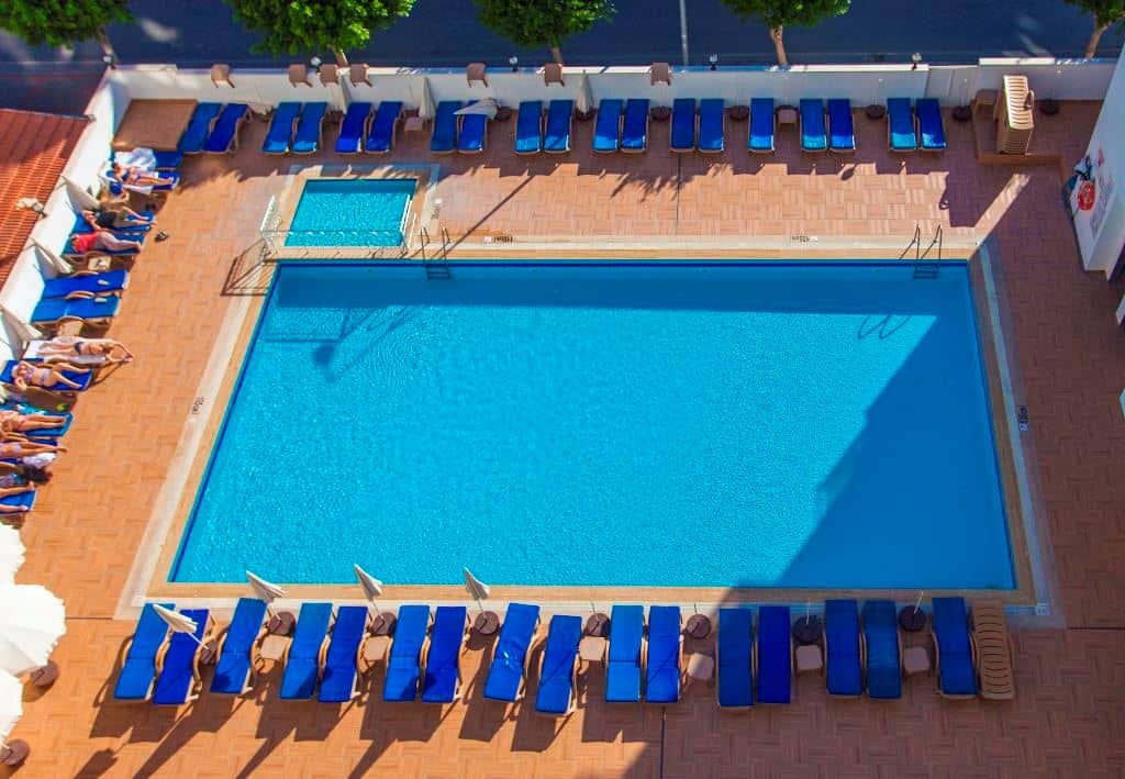pools-outdoor-pool