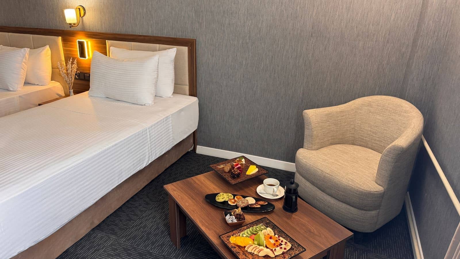 rooms-standard-room