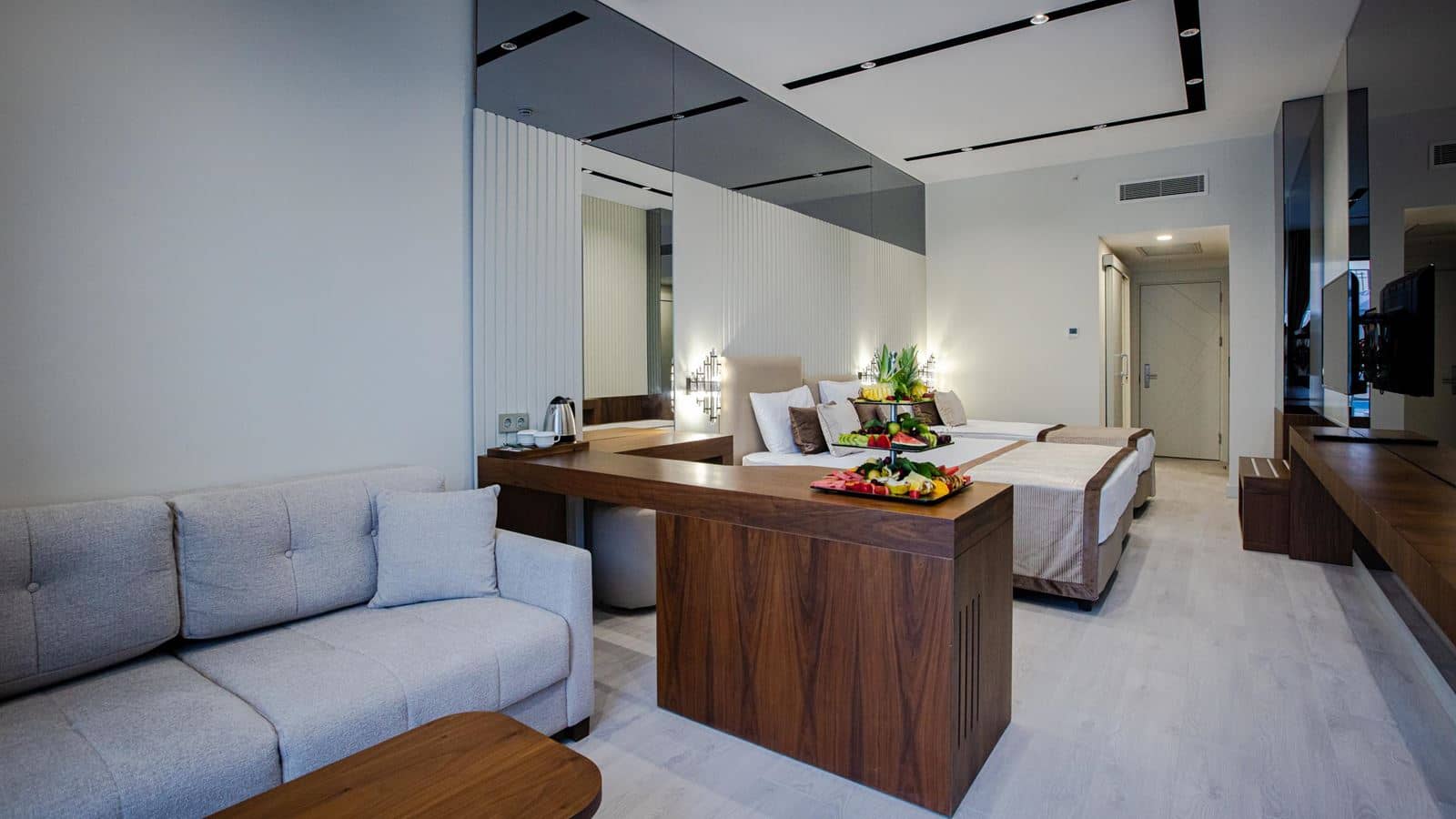 rooms-standard-room-swim-up