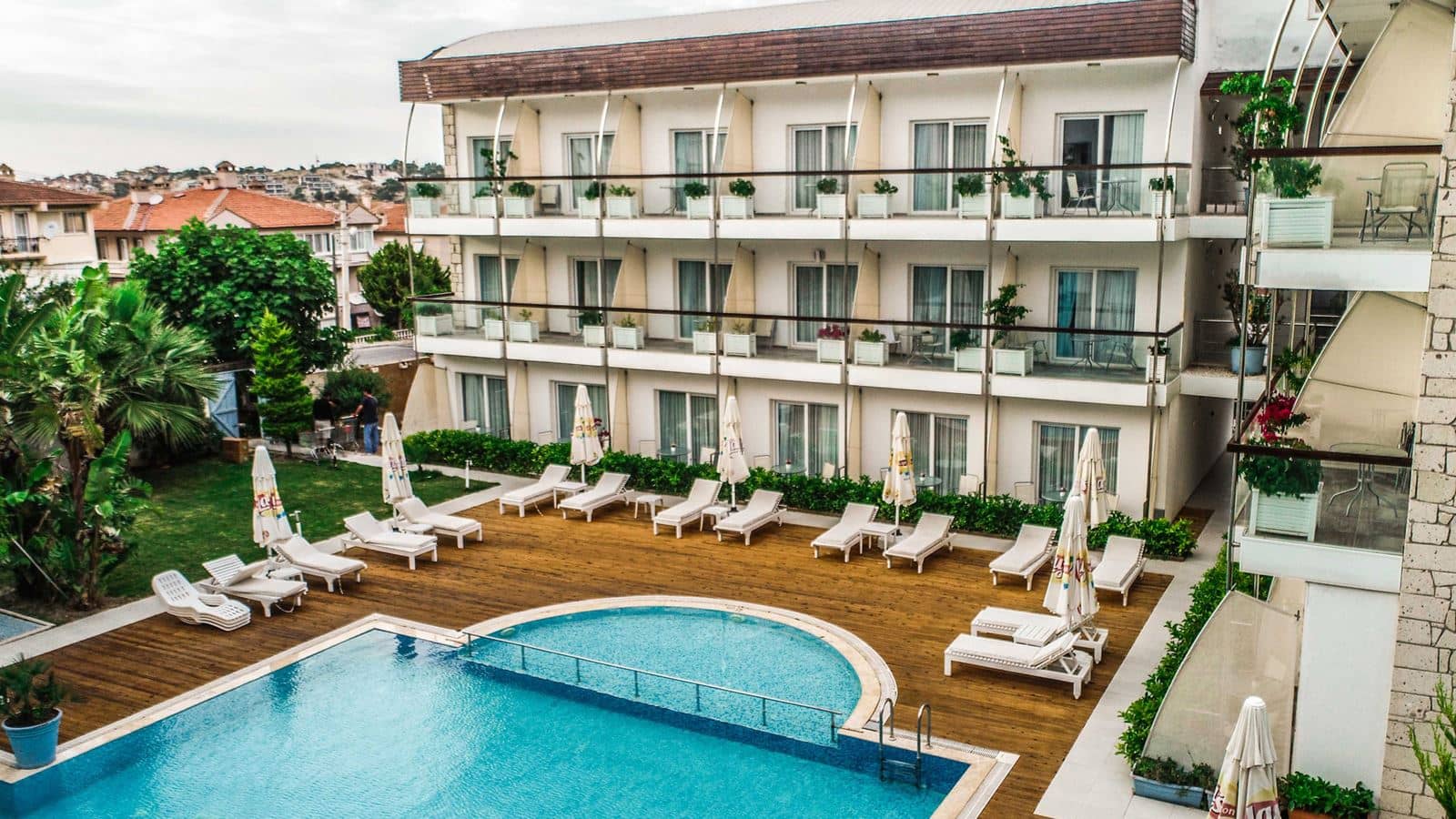 pools-outdoor-pool