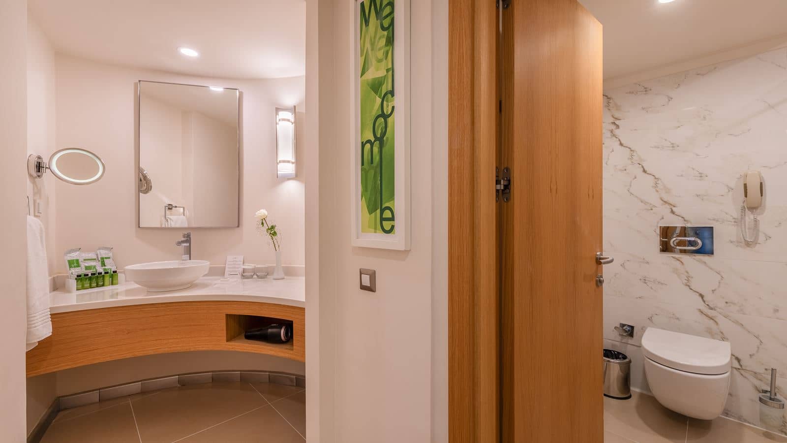 rooms-family-room