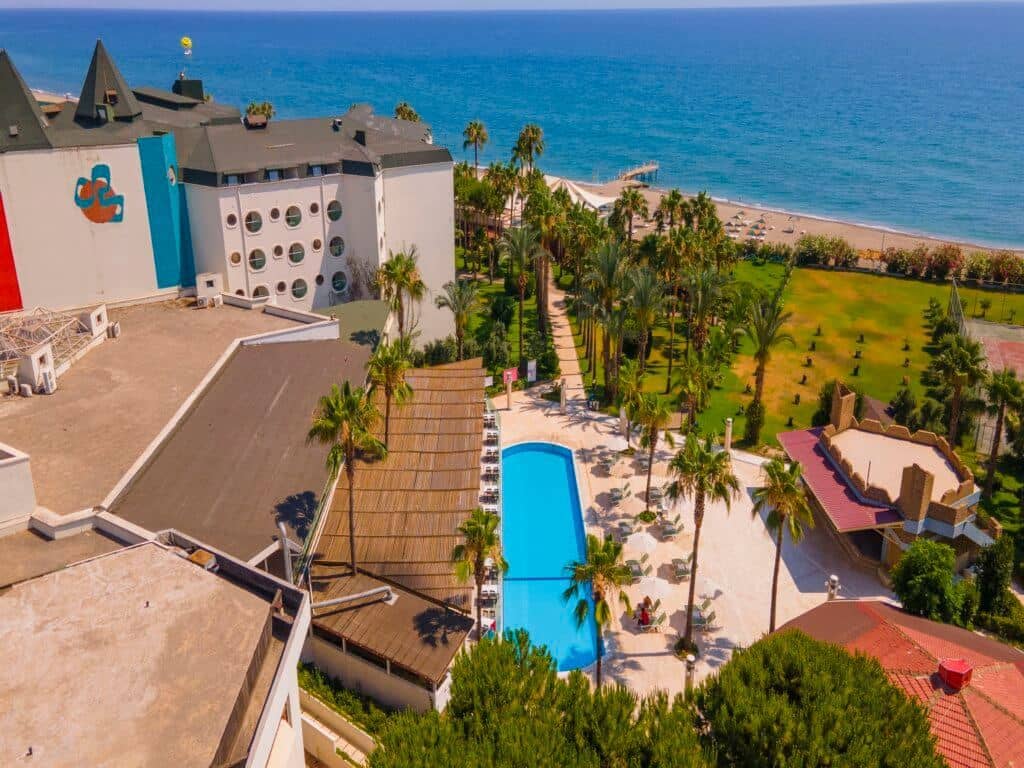 pools-outdoor-pool