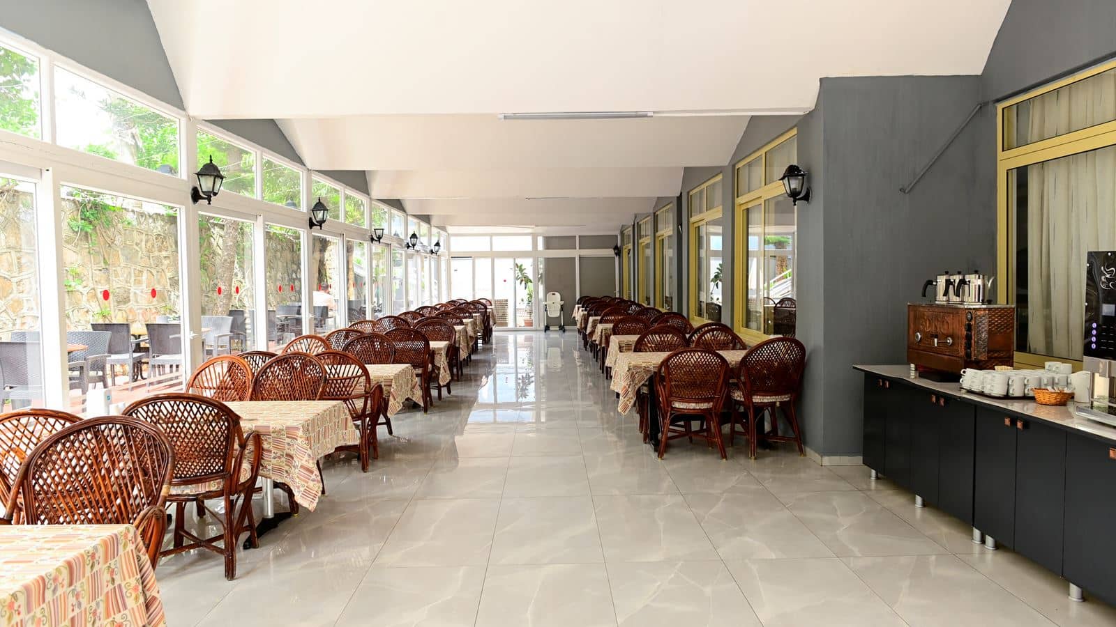 restaurants-main-restaurant