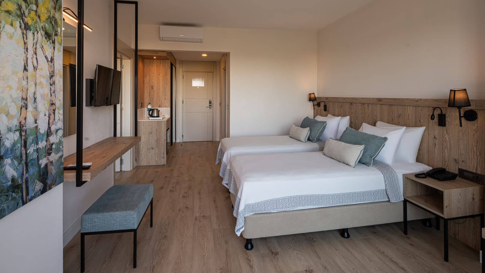 rooms-elite-family-room