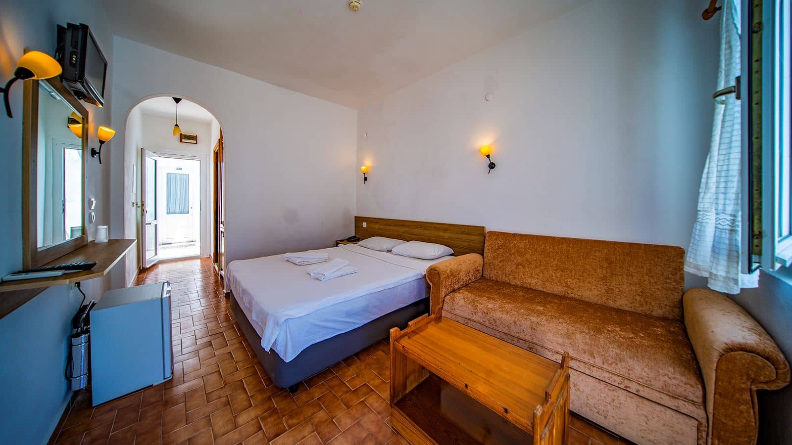 rooms-standard-room