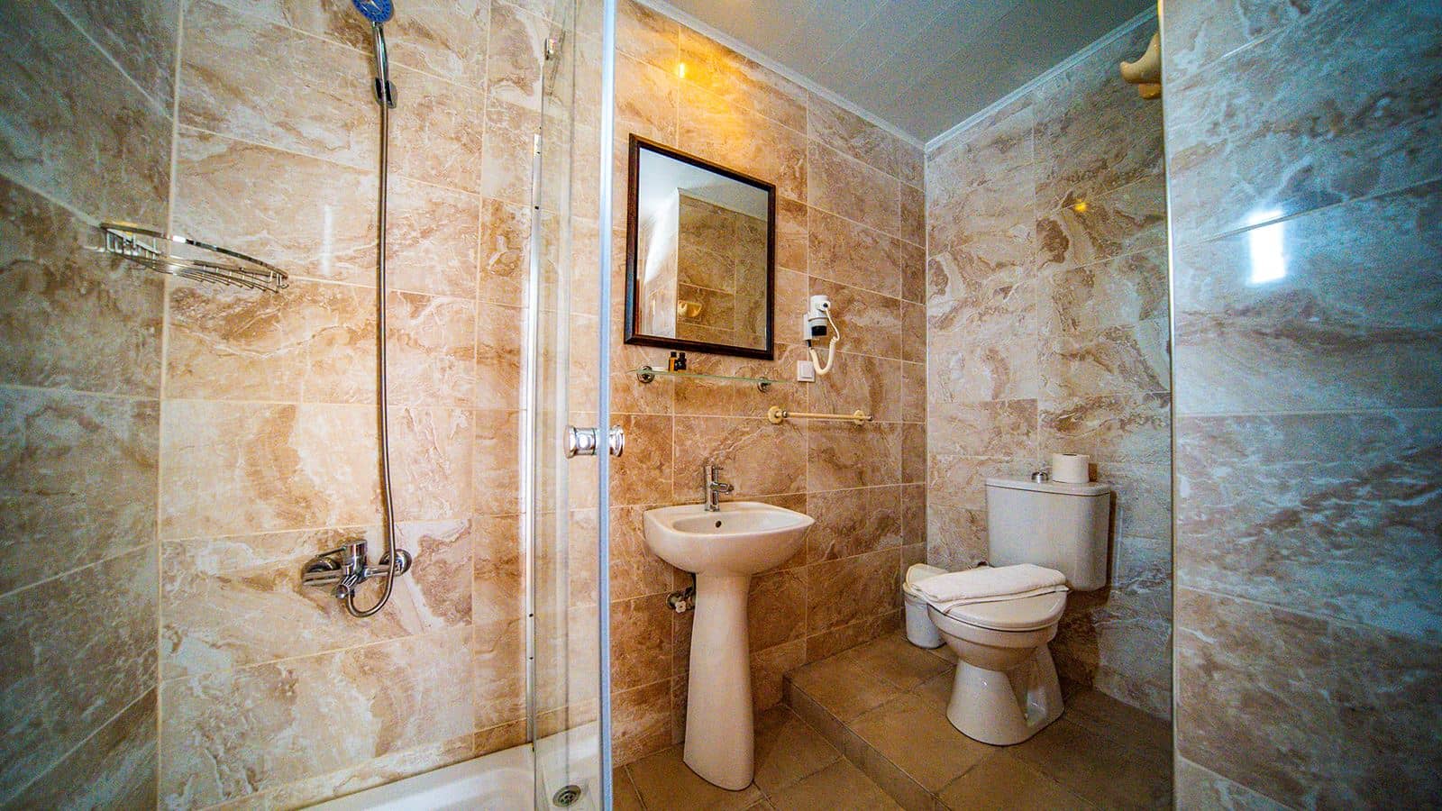 rooms-standard-room