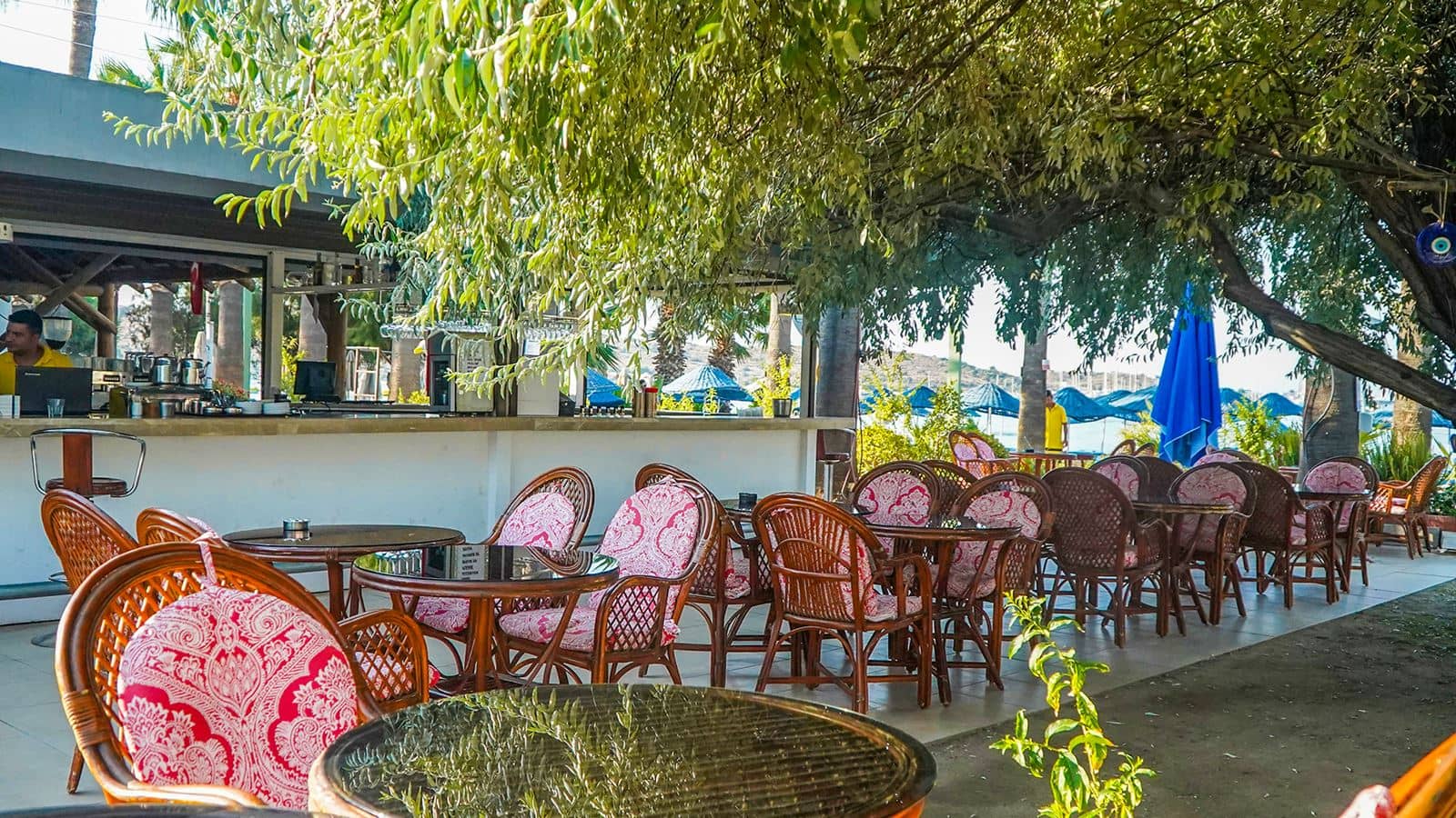 bars-nagi-beach