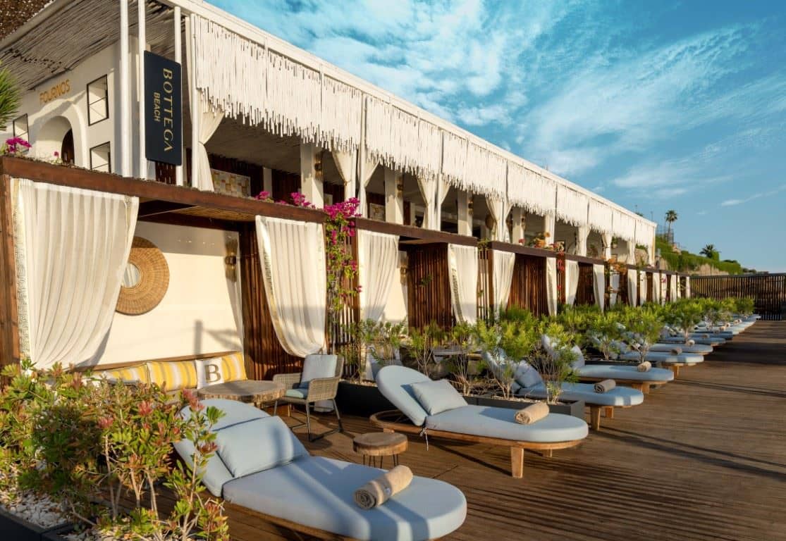 bars-b-beach-bar