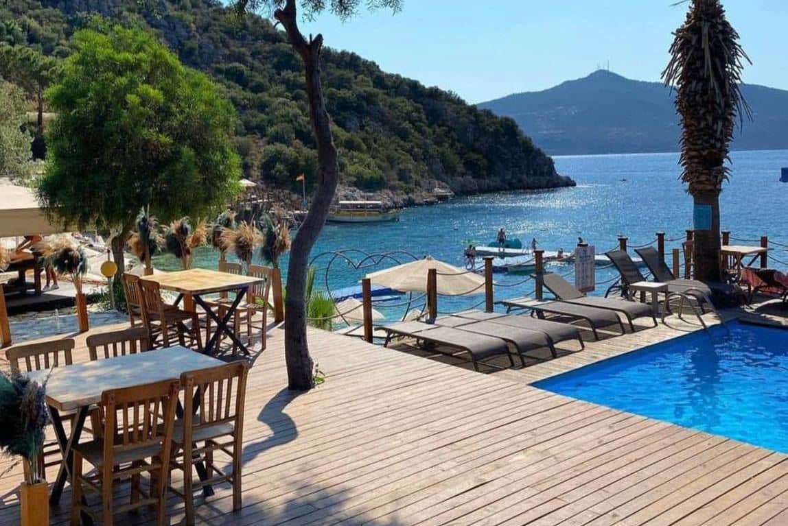 pools-outdoor-pool