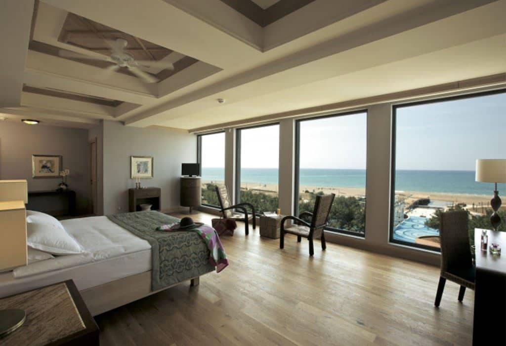 rooms-king-suite