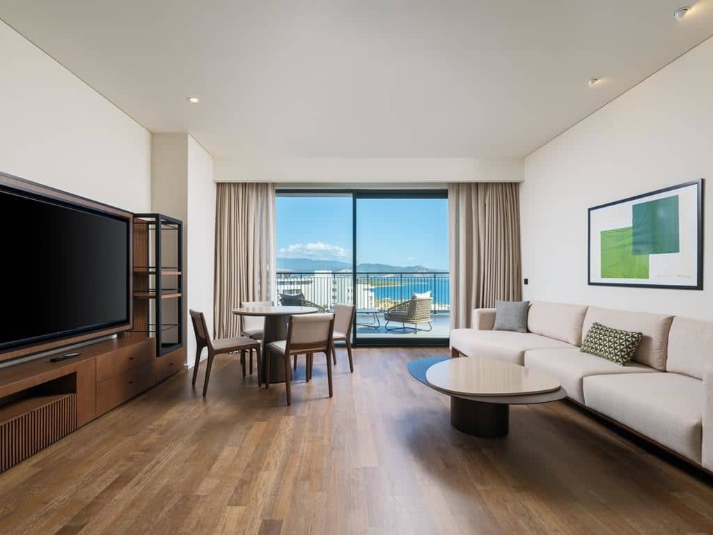 rooms-penthouse-suite-with-2-bedrooms-sea-view-2+1--family-zone-