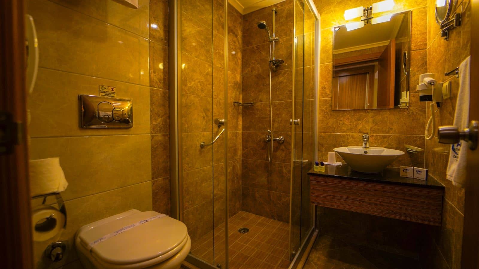 rooms-standard-room
