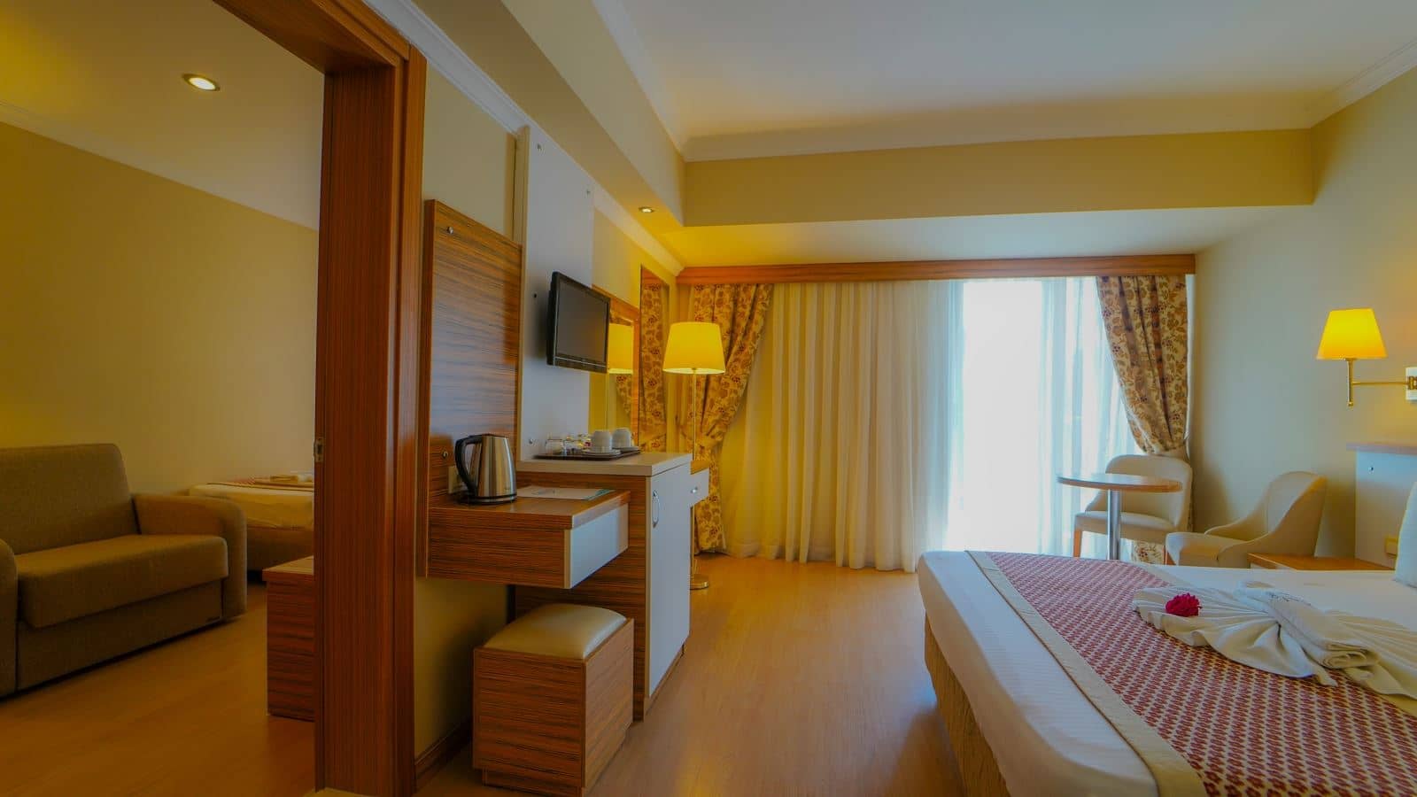 rooms-family-room