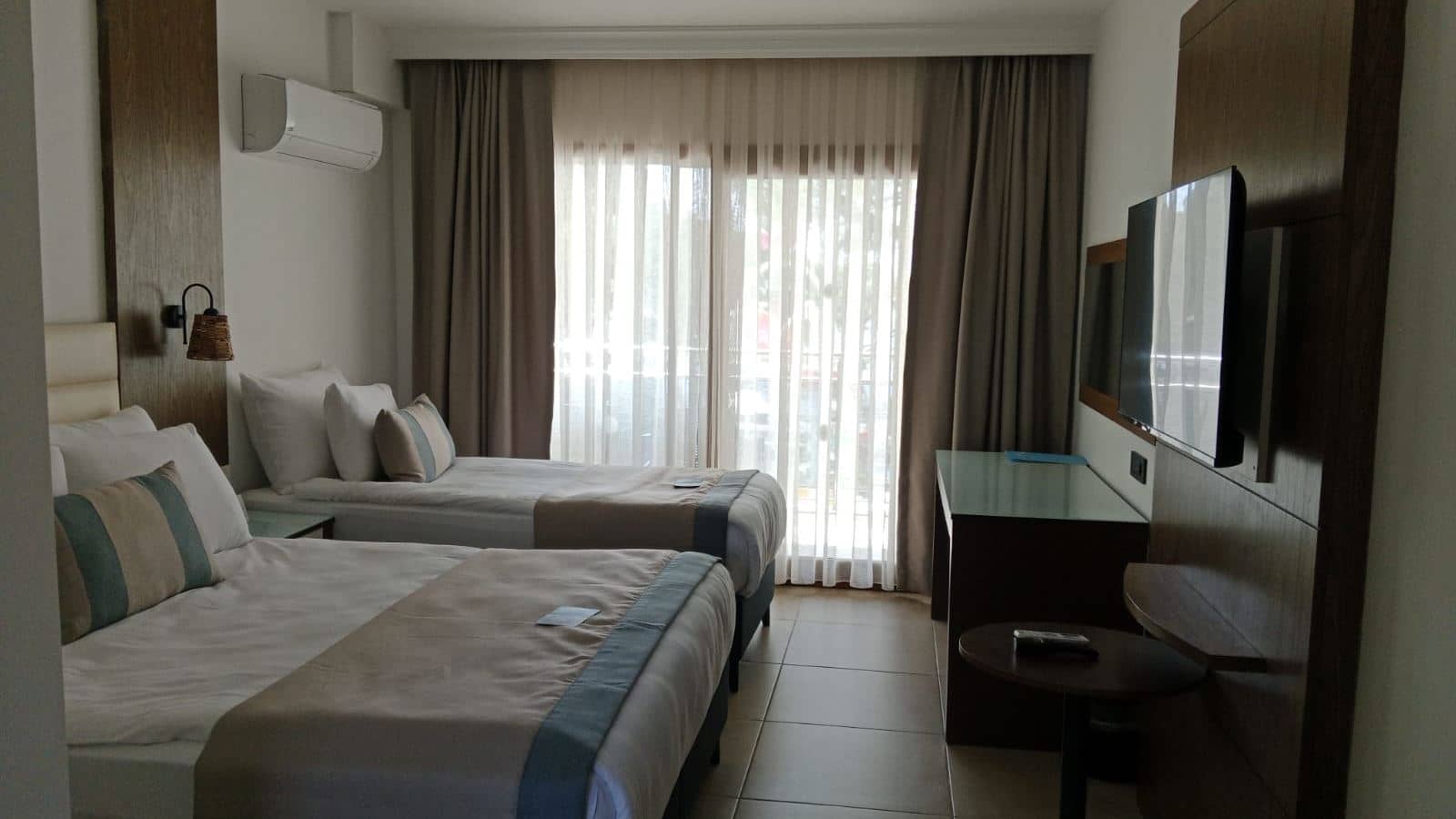 rooms-main-building-hotel-room