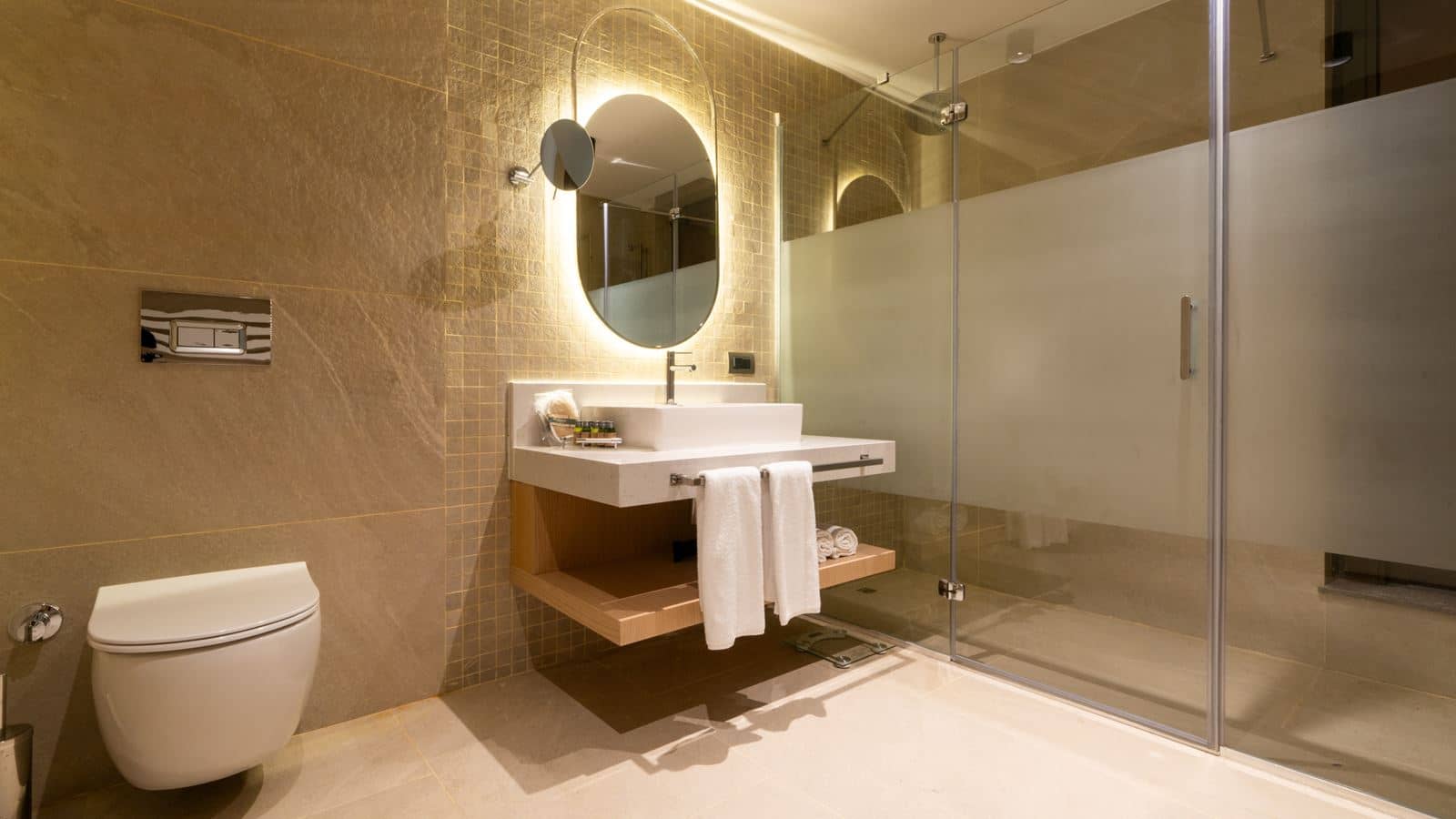 rooms-superior-room