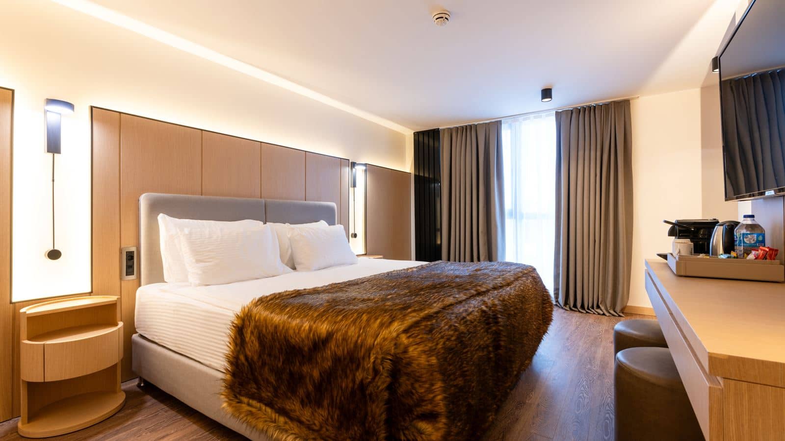 rooms-king-suite