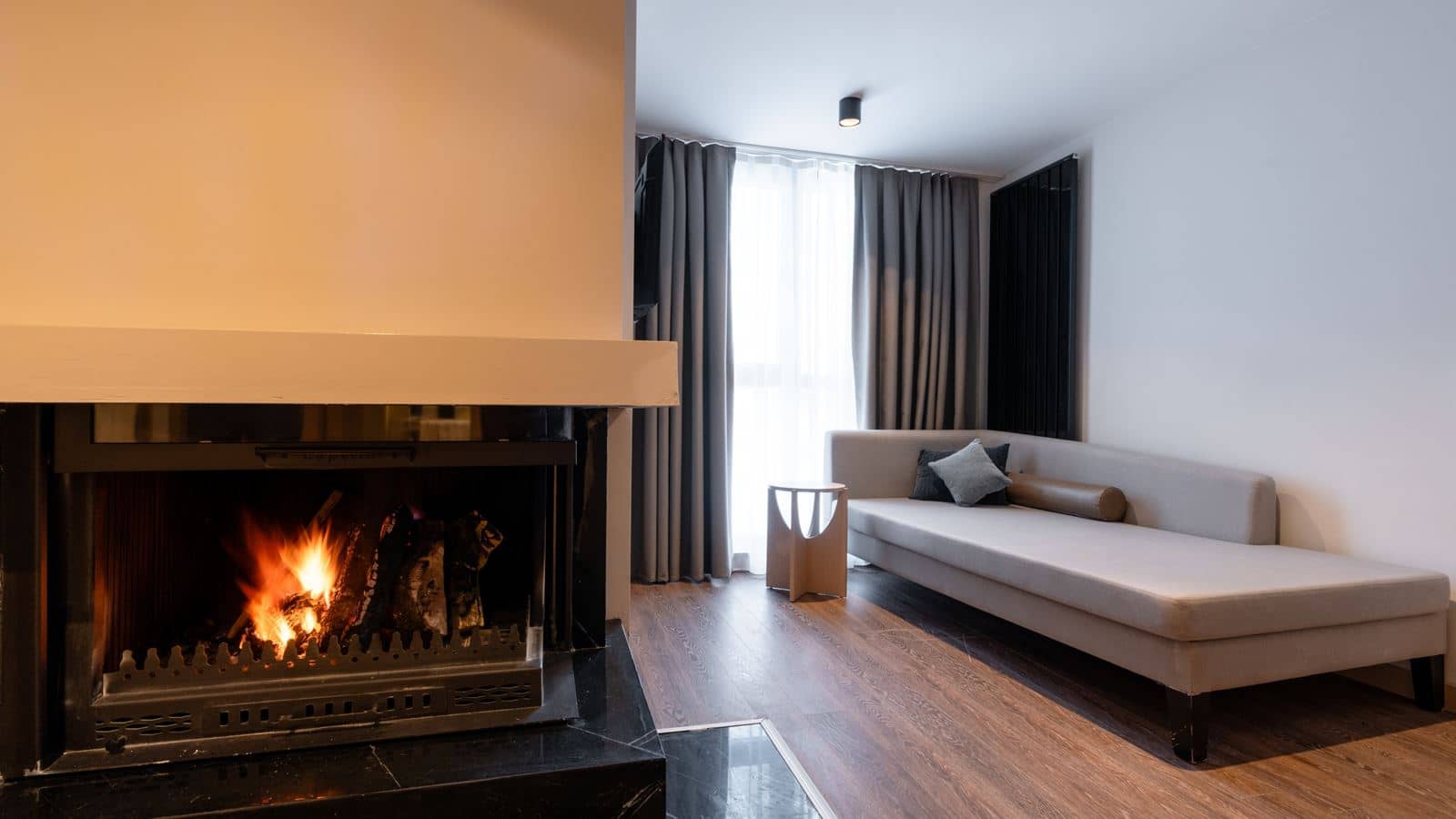 rooms-king-suite