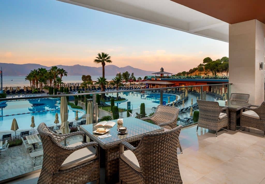 bars-palm-court-bar