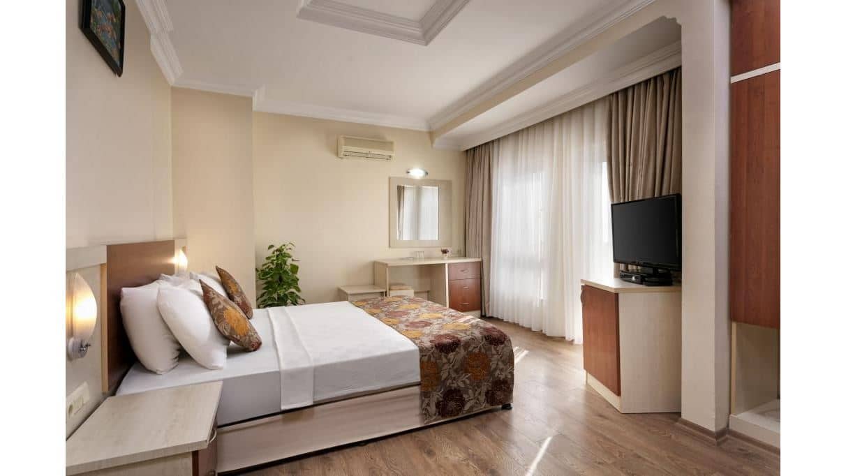 rooms-standard-room