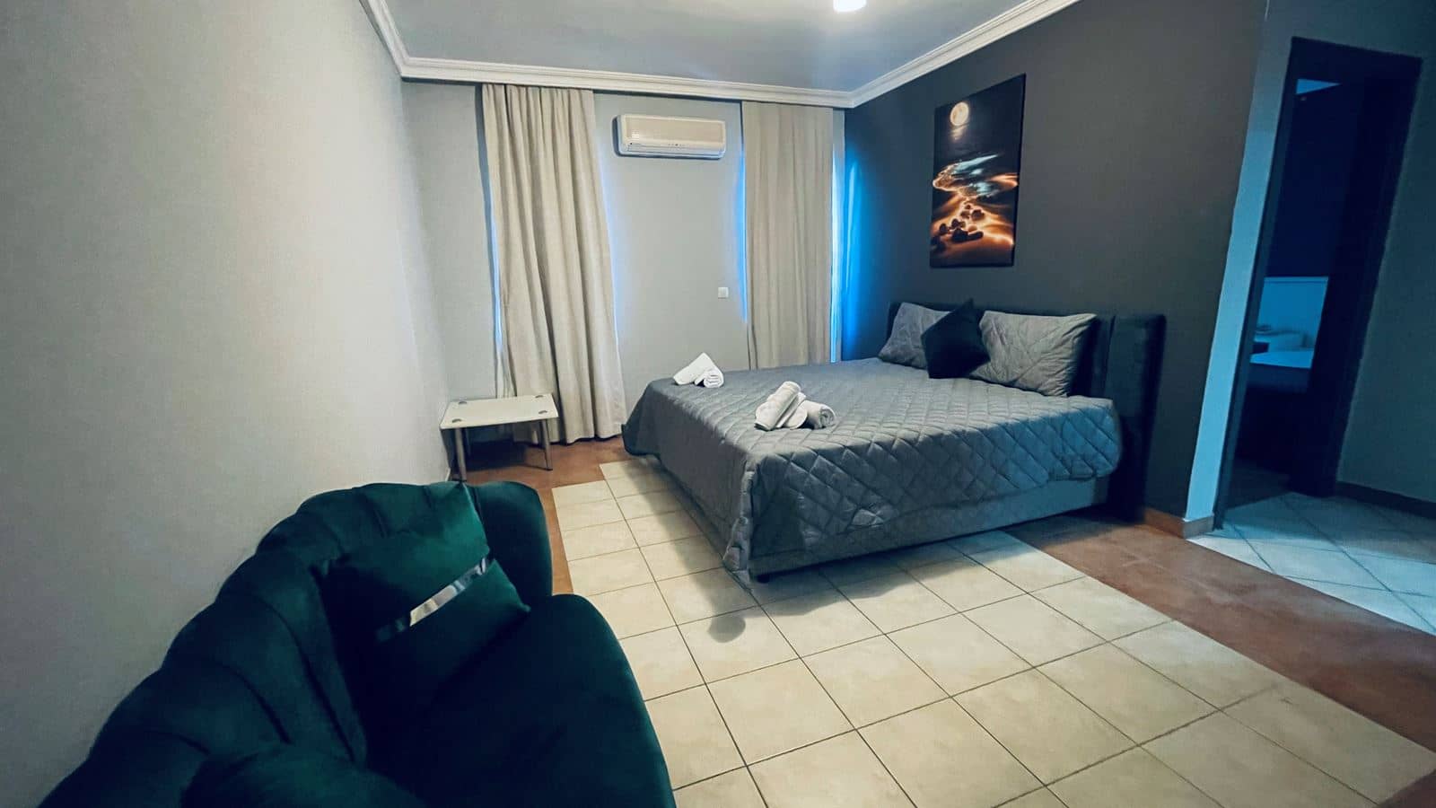 rooms-family-rooms