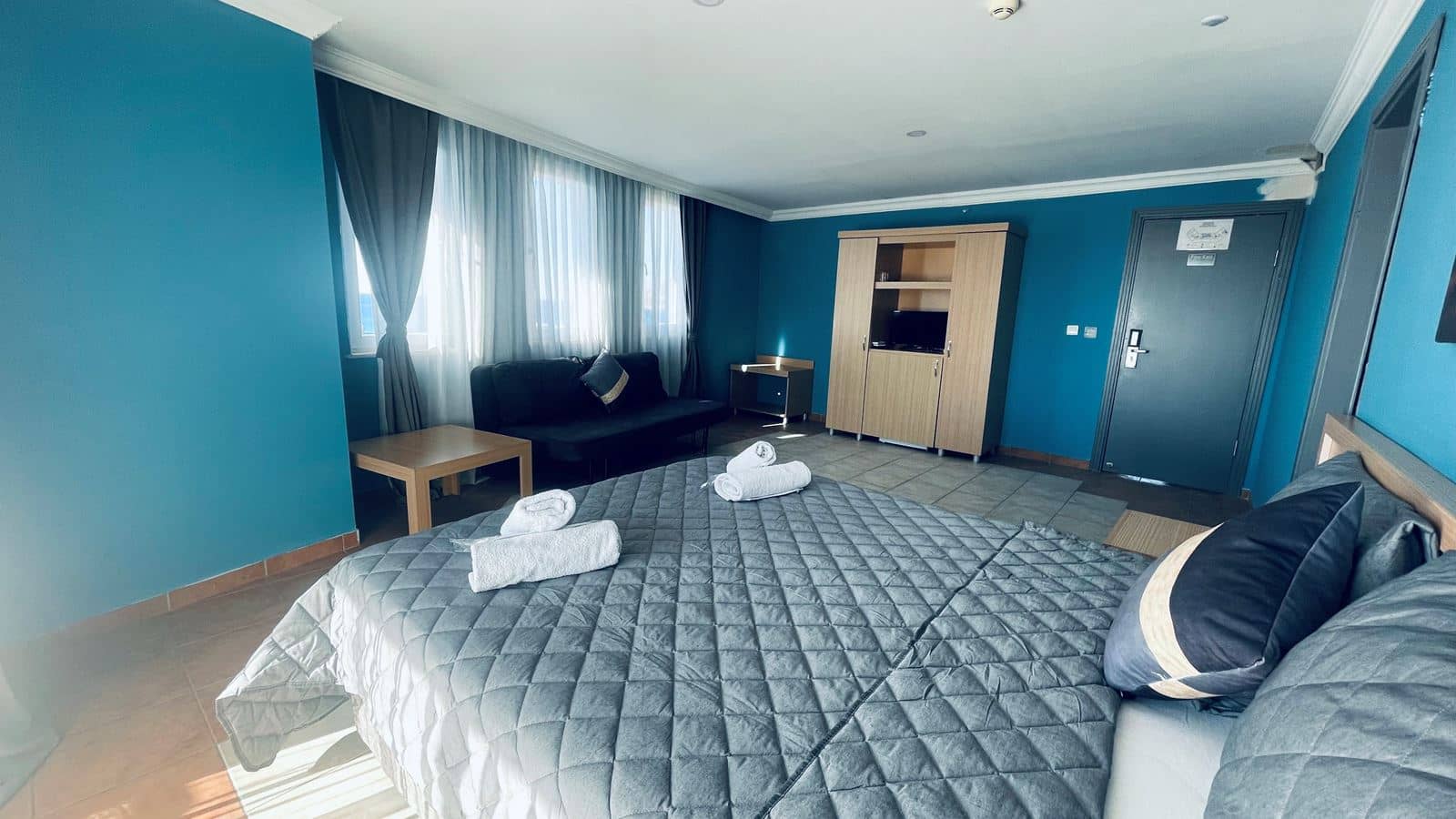 rooms-family-rooms