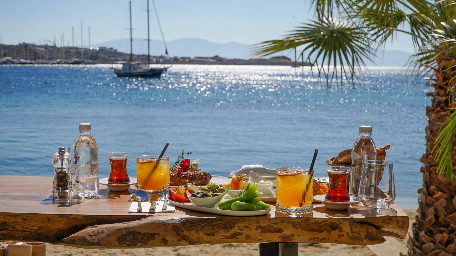 restaurants-iconic-beach-bar--restaurant