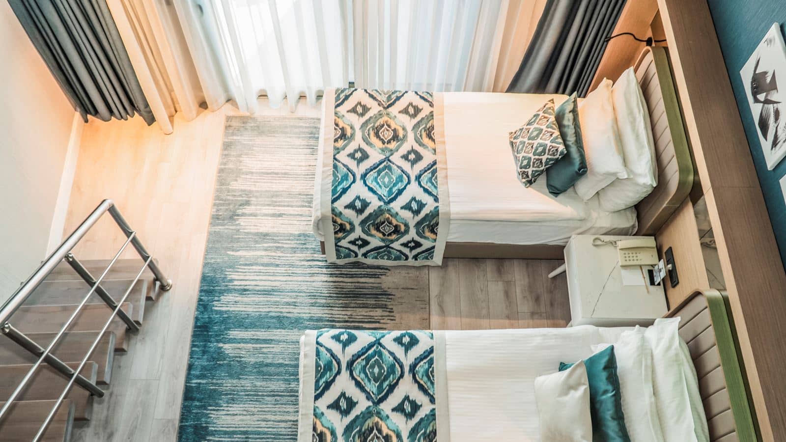rooms-duplex-family-room