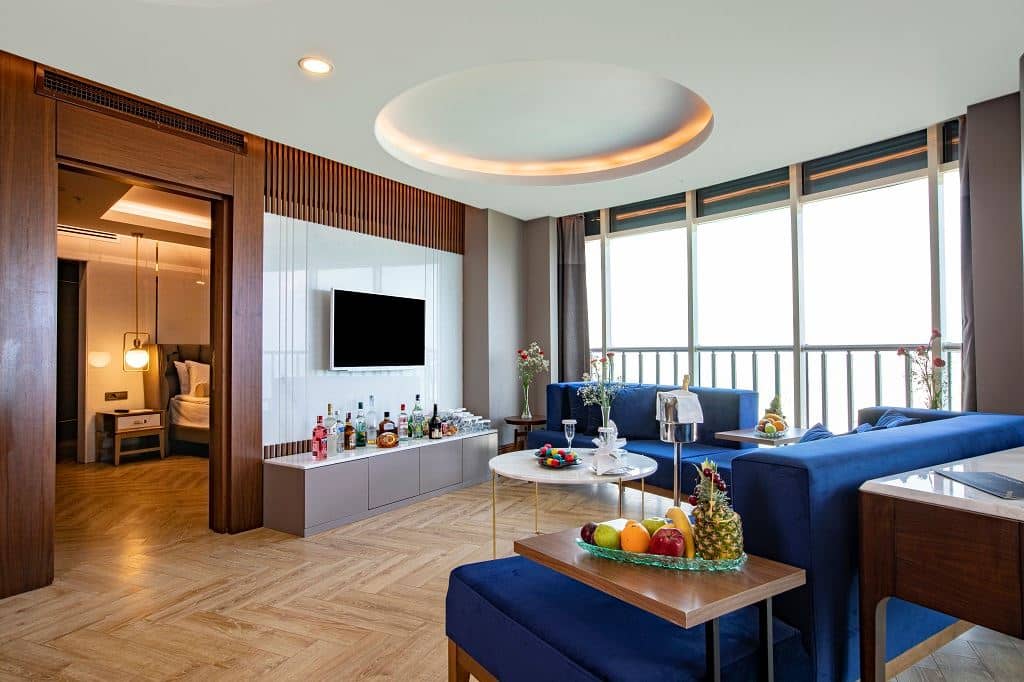 rooms-king-suite