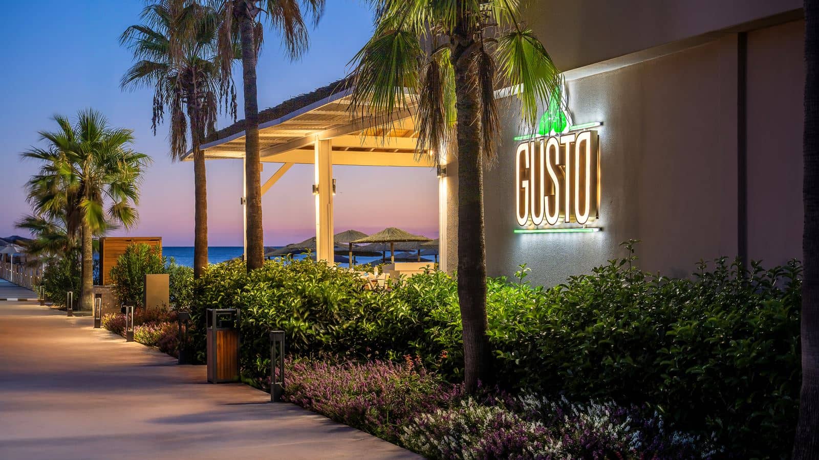 restaurants-gusto-italian-snack-restaurant