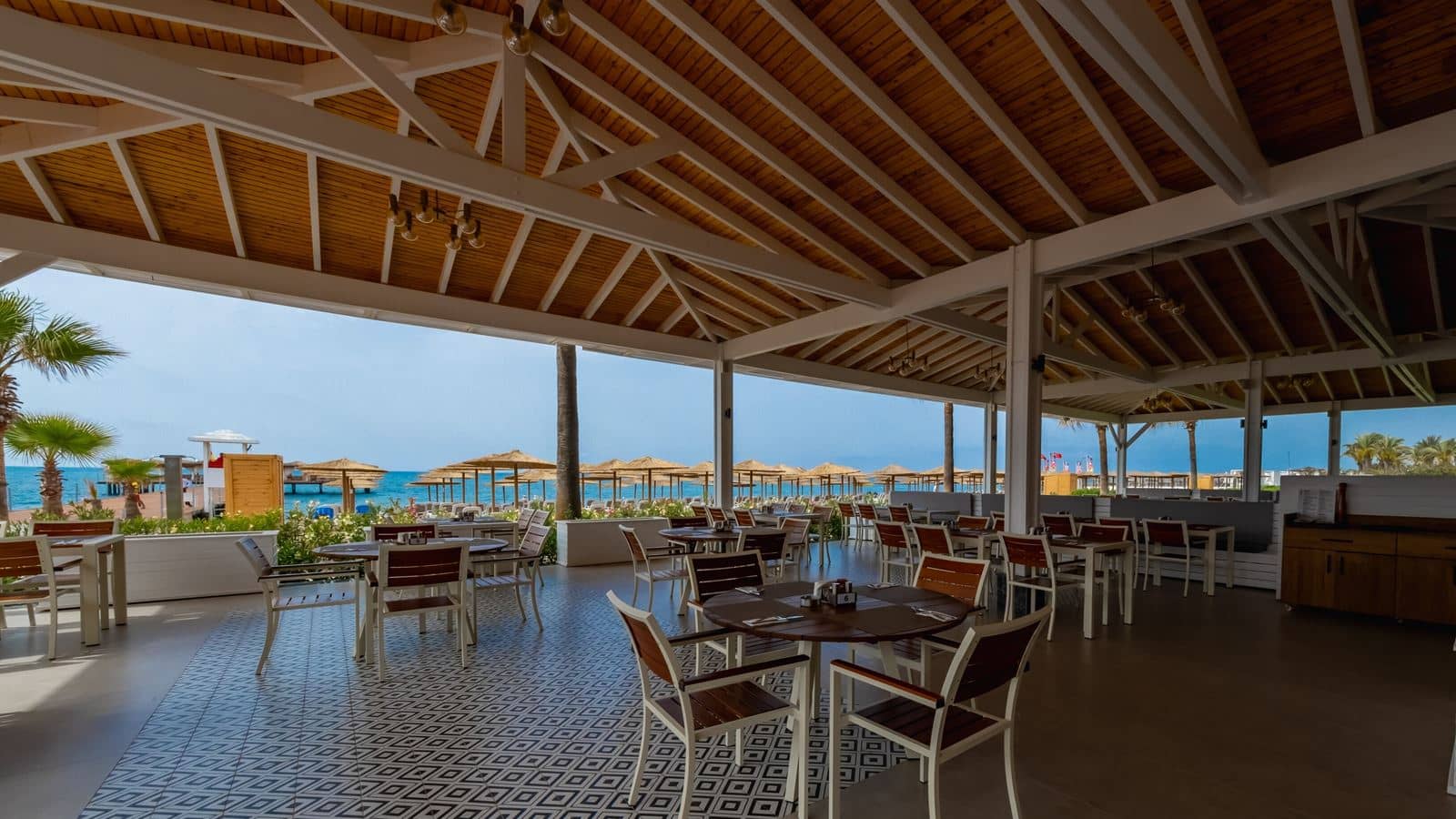 restaurants-gusto-italian-snack-restaurant