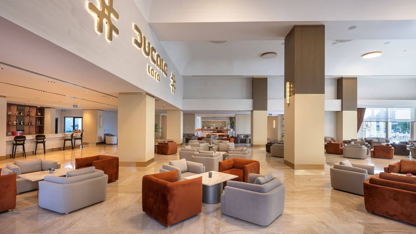 bars-fora-lobby-bar