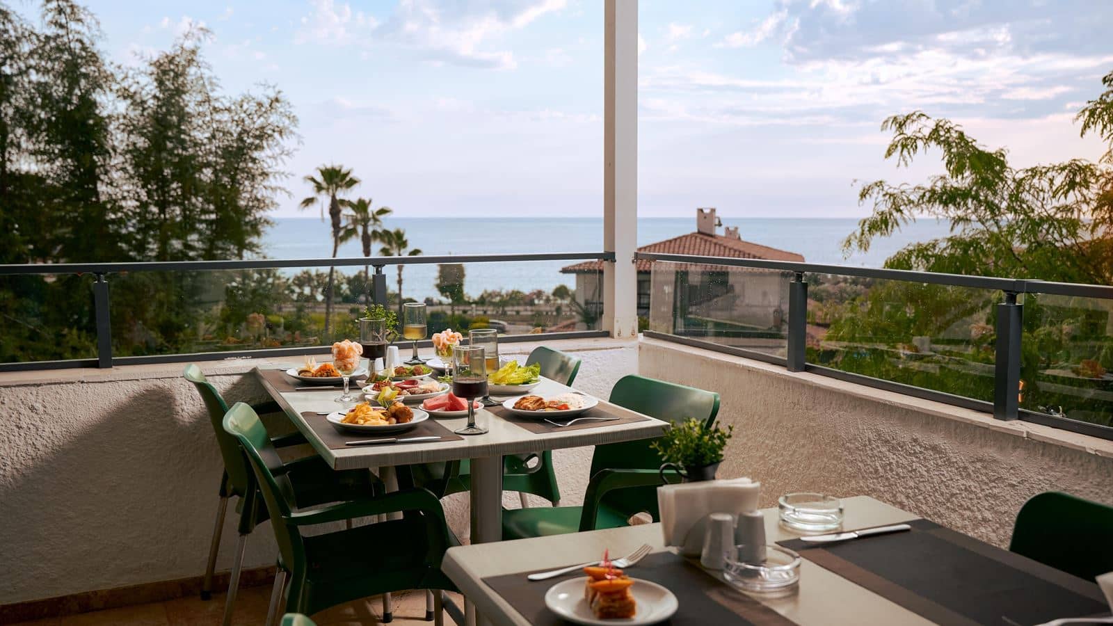 restaurants-restaurants