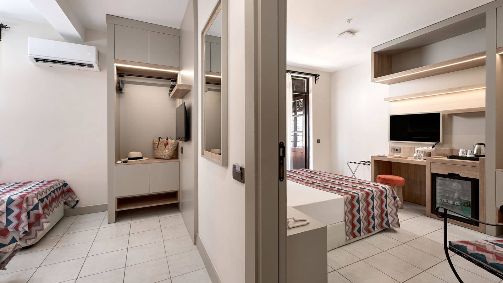 rooms-family-room