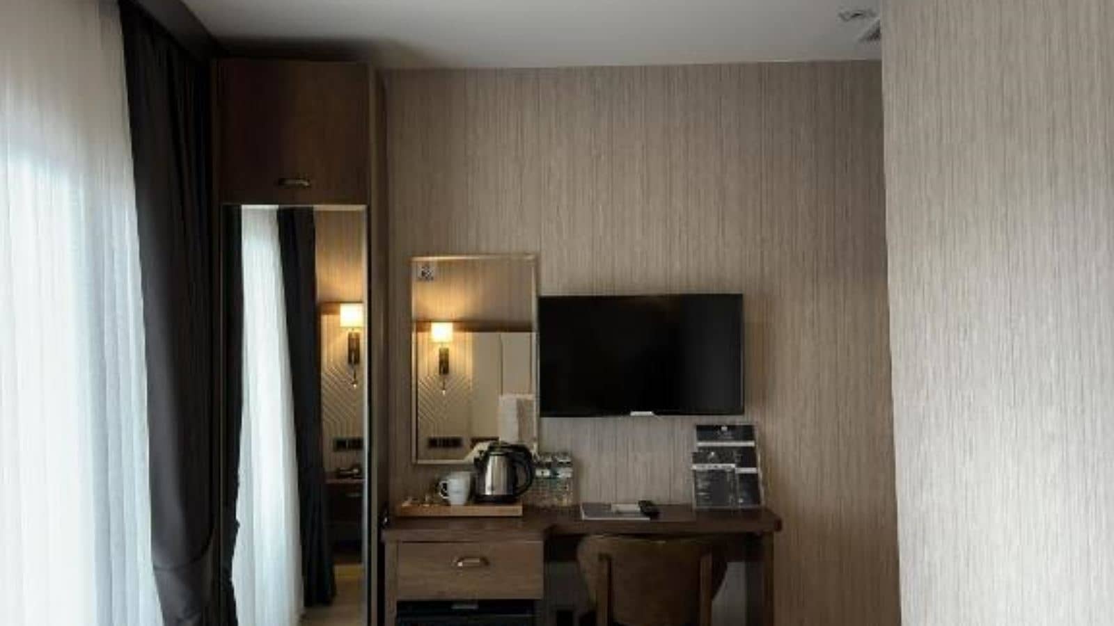 rooms-standard-room