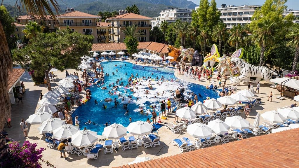pools-outdoor-pool