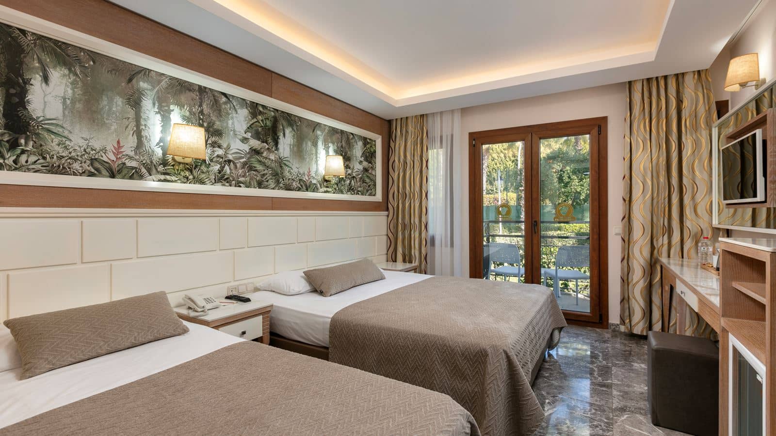 rooms-garden-deluxe-room-sea-view
