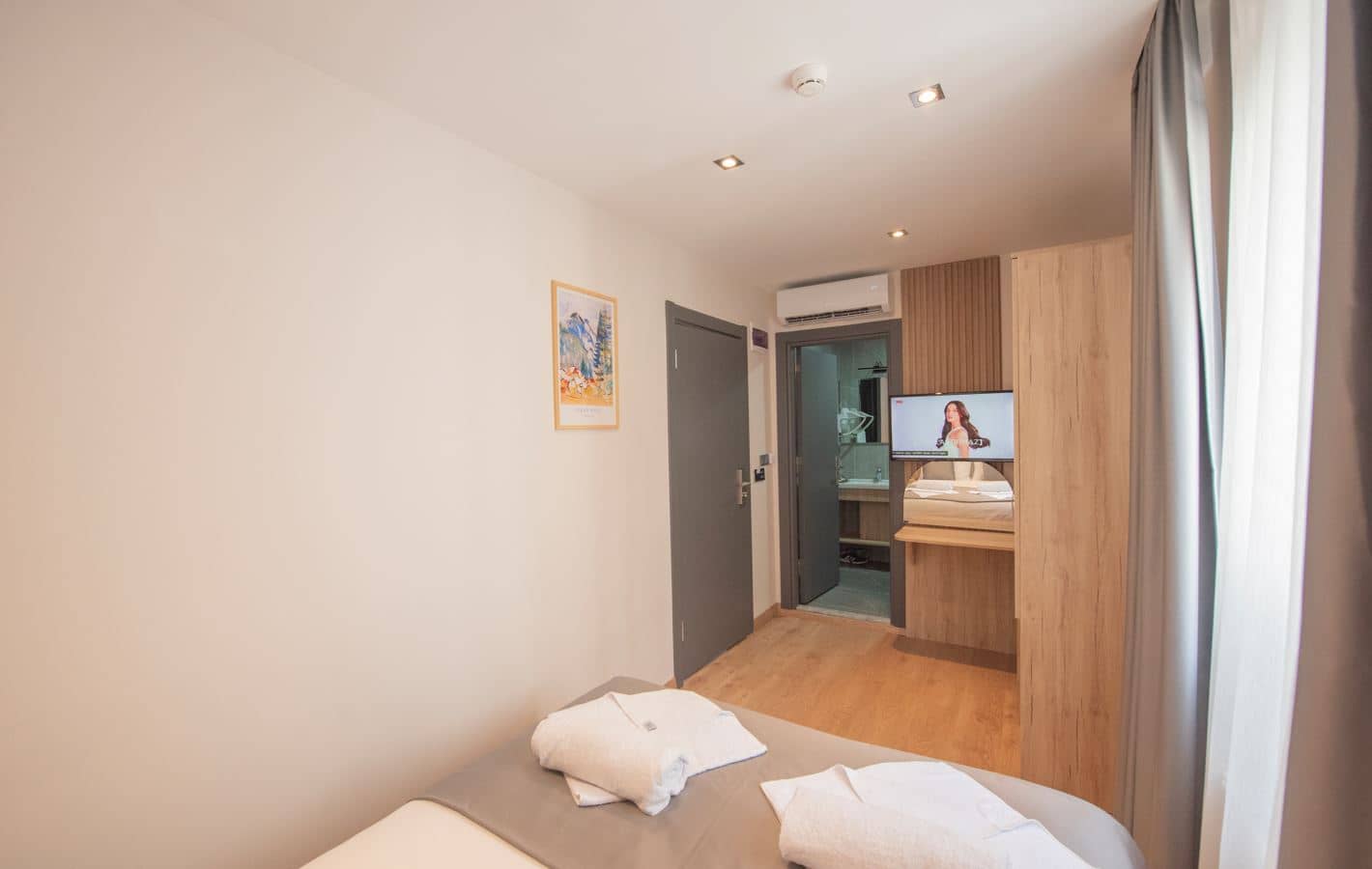rooms-standard-room