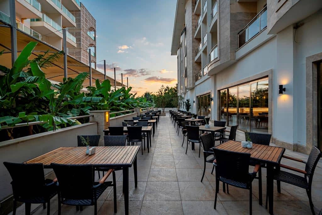 bars-roof-bar-dj-performans