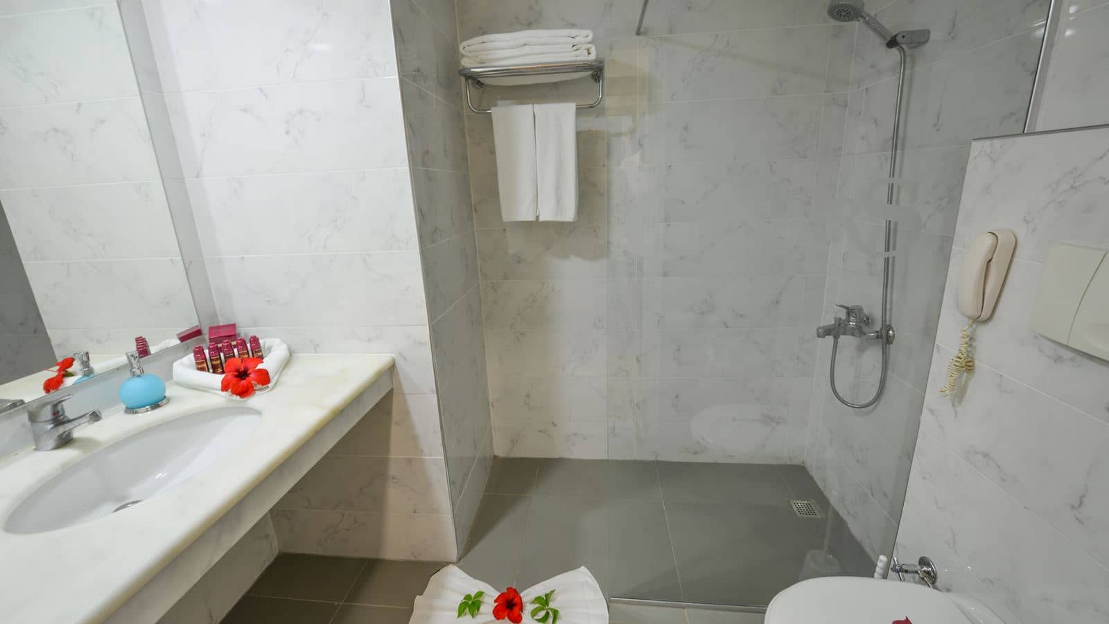 rooms-standard-room-sea-view
