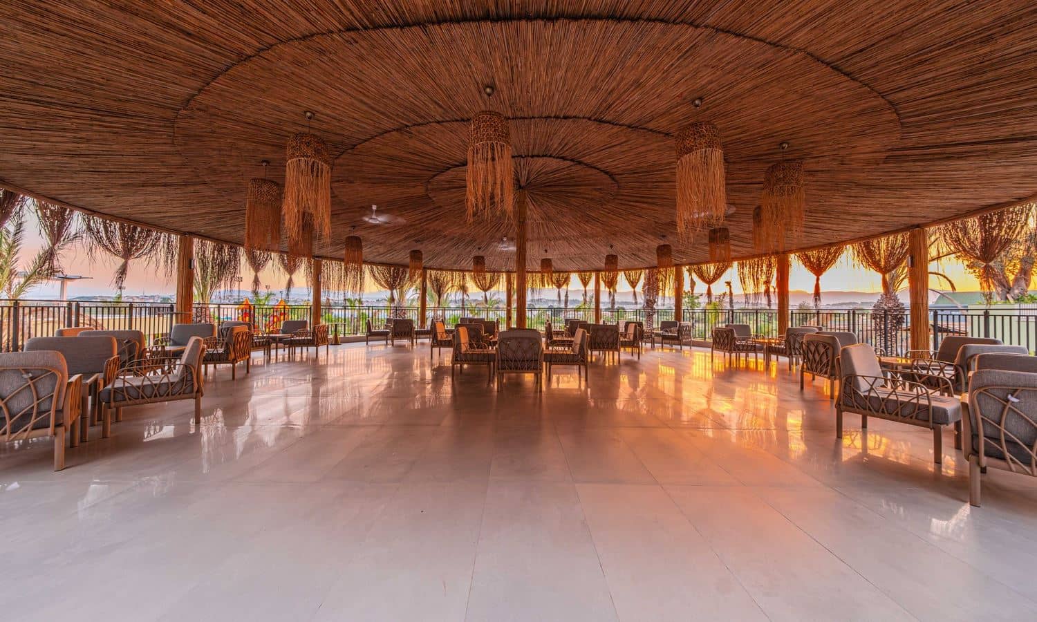 bars-panorama-bar