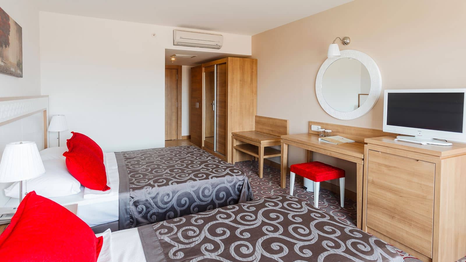 rooms-standard-room