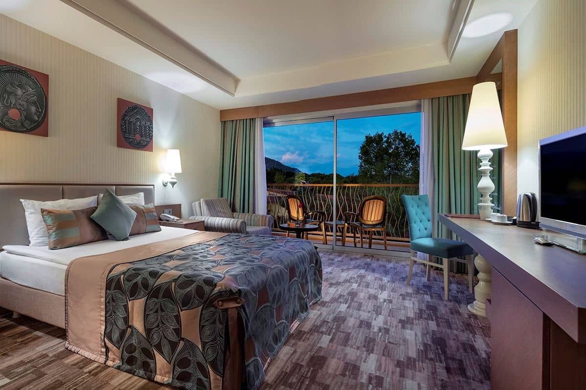 rooms-family-room