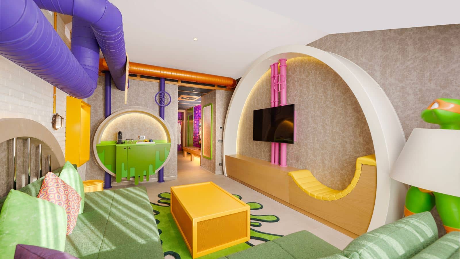 rooms-themed-deluxe-suite