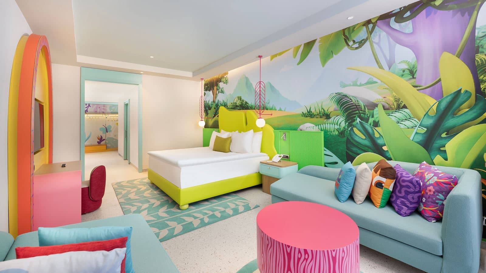 rooms-themed-deluxe-room-connection