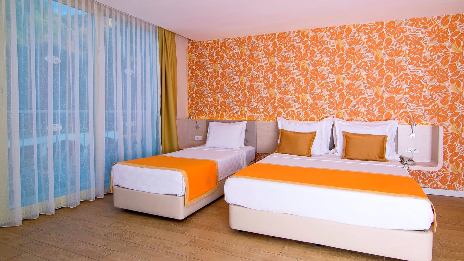 rooms-family-room