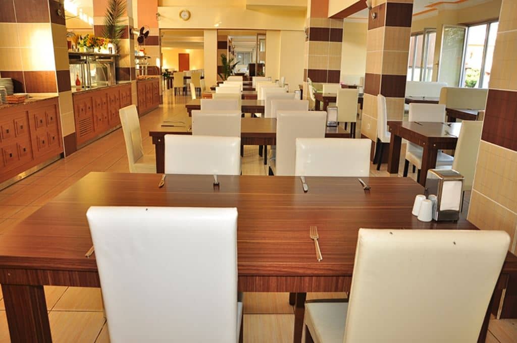 restaurants-restaurant