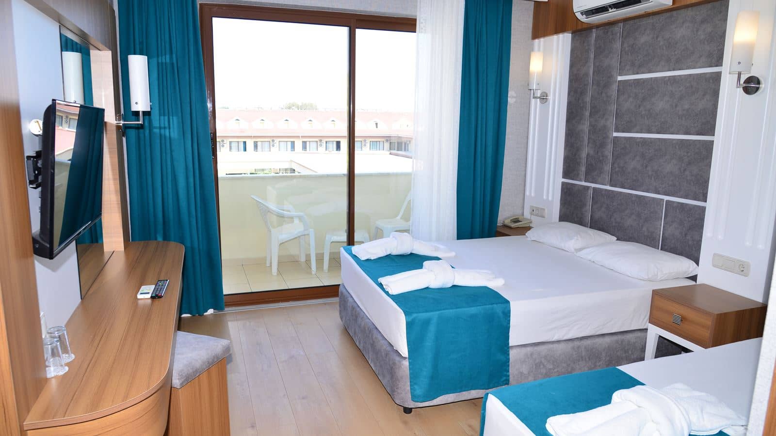 rooms-family-room